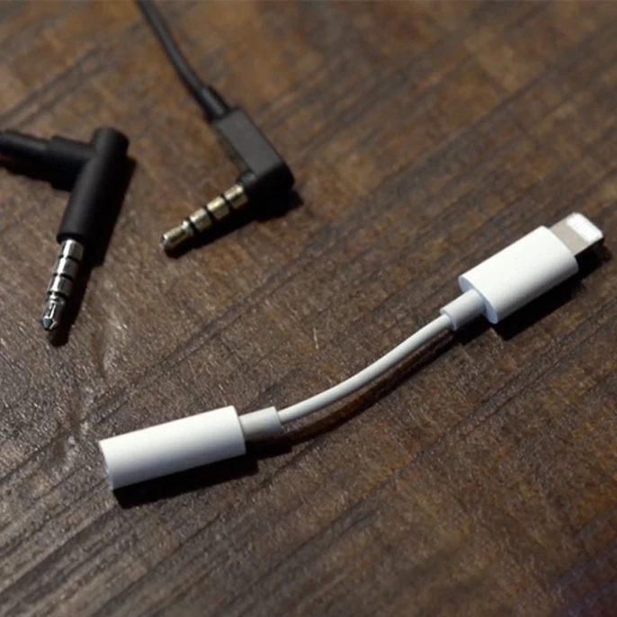 Apple Lightning To 3.5mm Headphone Jack Adapter-1